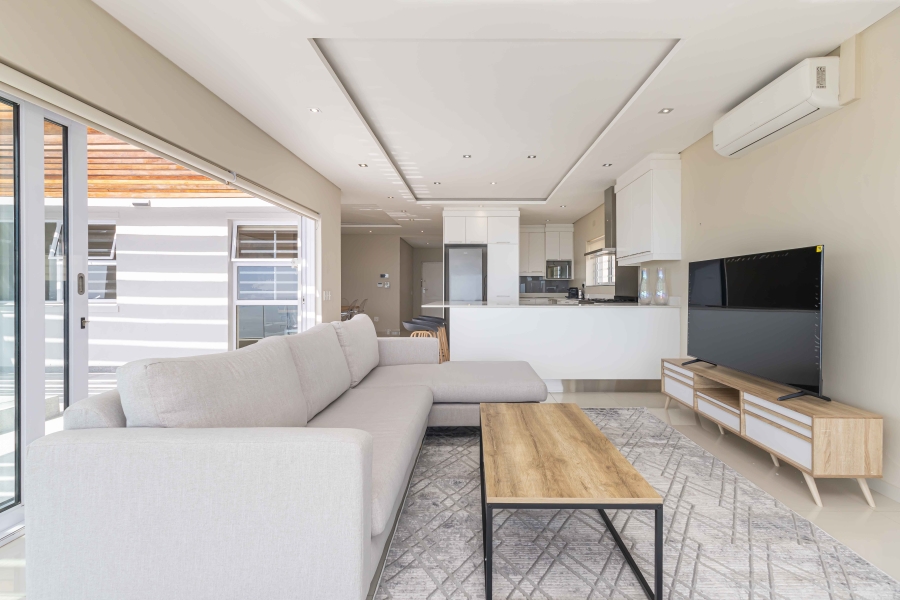 To Let 2 Bedroom Property for Rent in Bantry Bay Western Cape